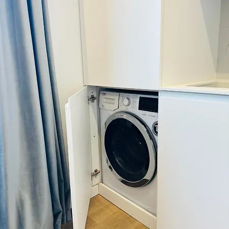 Stylish 5 Min From Clinics Appartamento